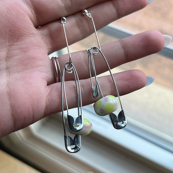 glass bead earrings - Picture 1 of 2
